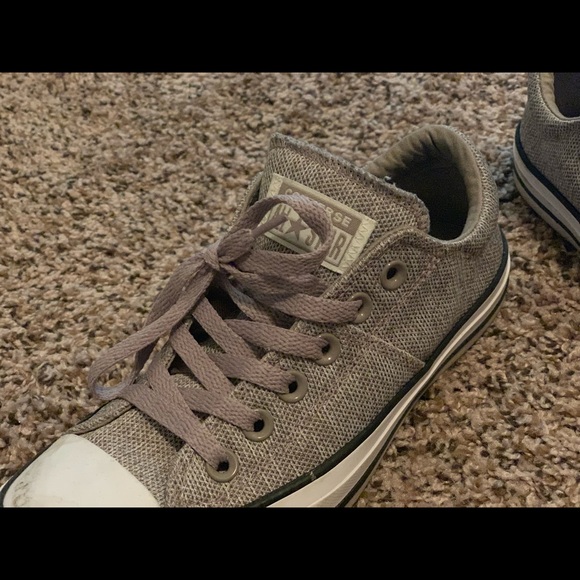 Converse - Picture 2 of 5